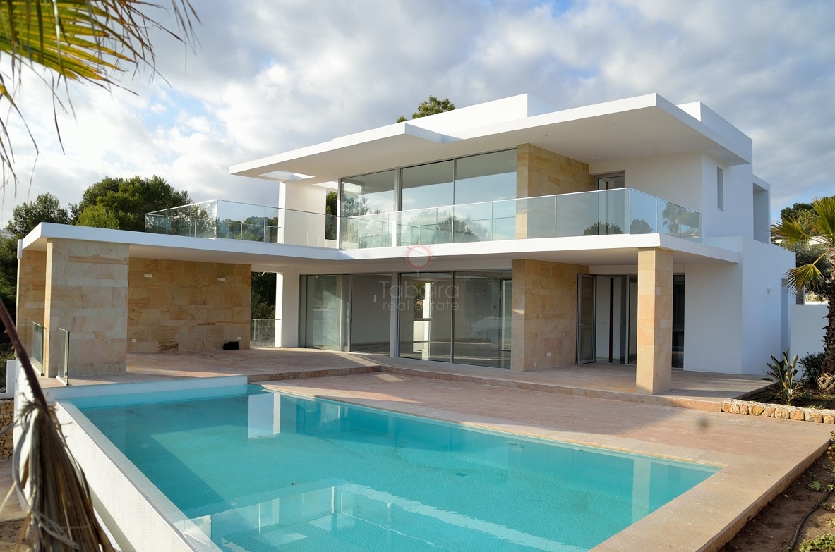 Villa moderne F4 avec piscine - Ouaga 2000